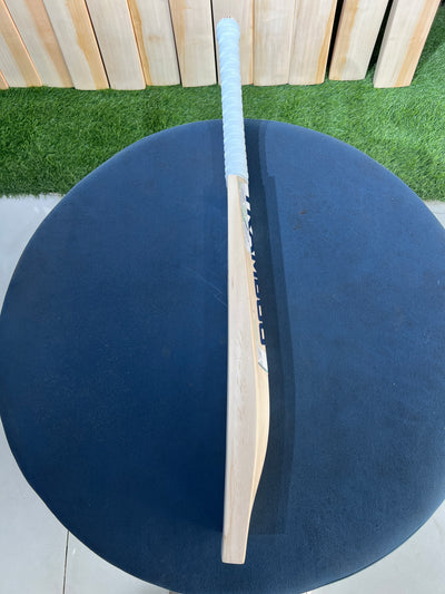 Tramboo Grade 1 English Willow Bat (1200 Grams)