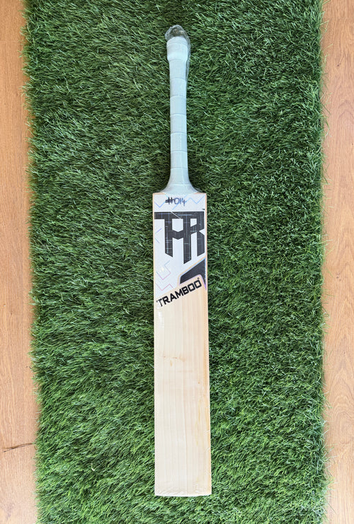 #014 Grade 2 English Willow Bat (Full Profile, 1200 Grams, Round Handle)