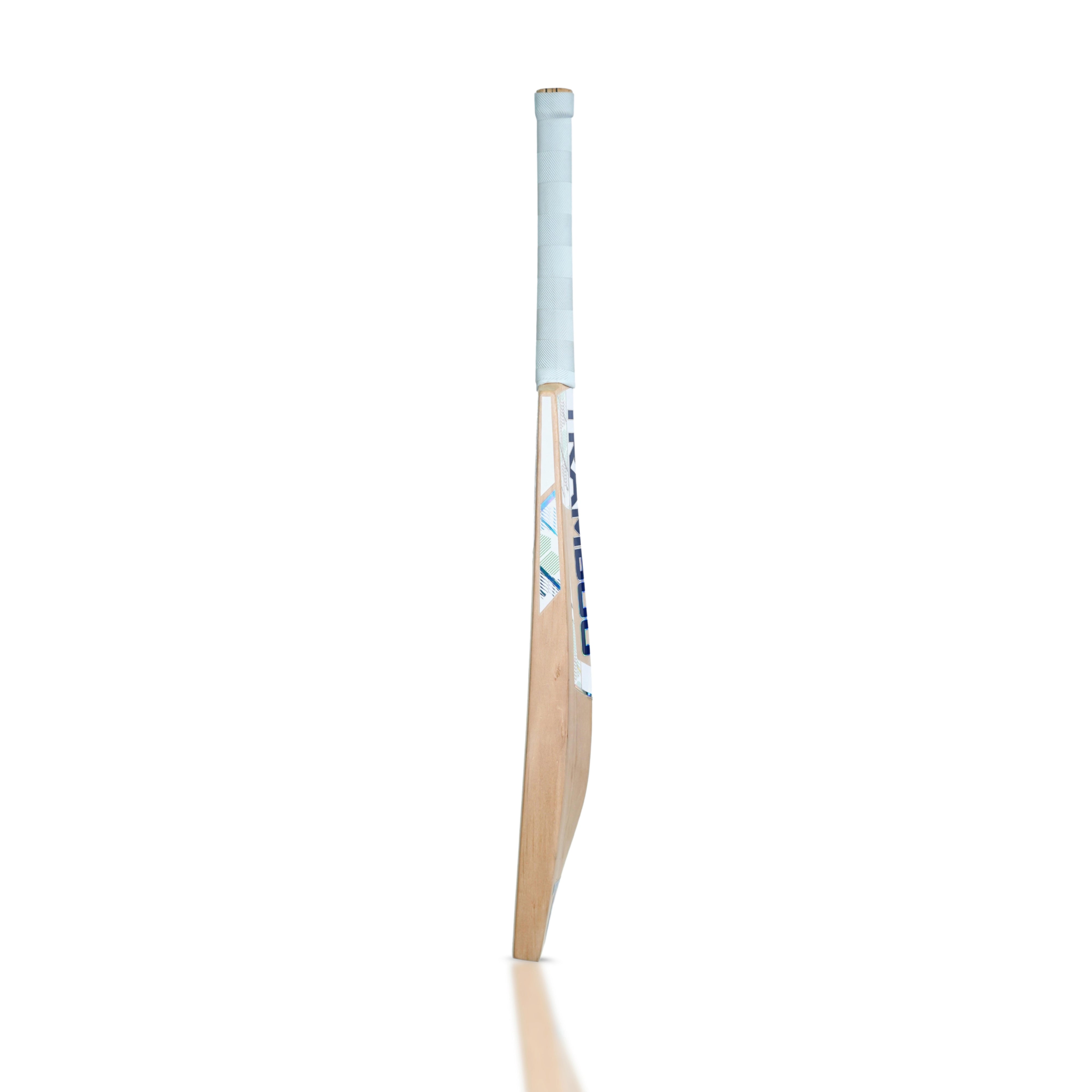 Tramboo Grade 2 English Willow Bat