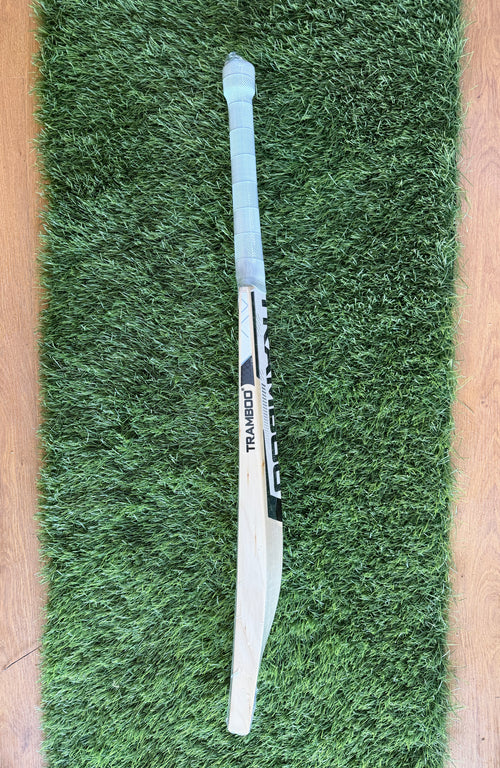 #016 Grade 2 English Willow Bat (Full Profile, 1200 Grams, Round Handle)