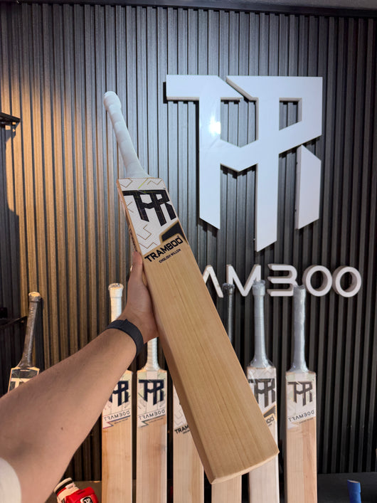 #013 Grade 1+ English Willow Bat (Full Profile, 1200 Grams, Round Handle)