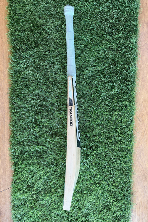 #015 Grade 1 English Willow Bat (Full Profile, 1220 Grams, Round Handle)