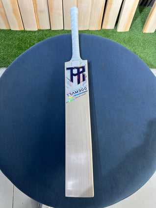 Tramboo Grade 1 English Willow Bat (1200 Grams)