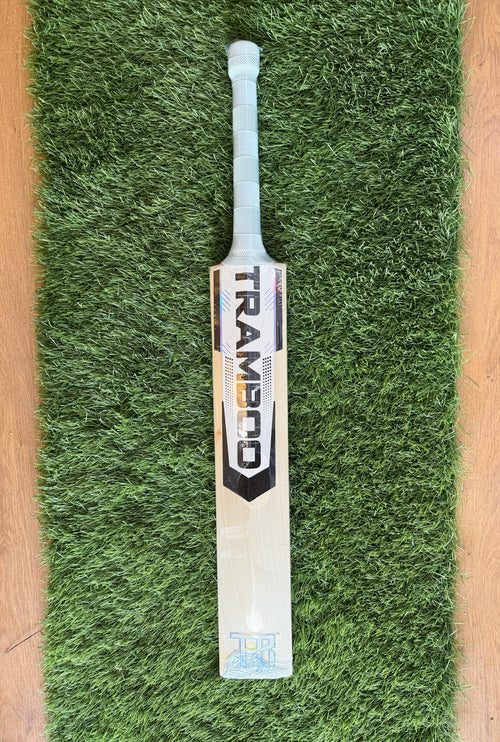 #016 Grade 2 English Willow Bat (Full Profile, 1200 Grams, Round Handle)