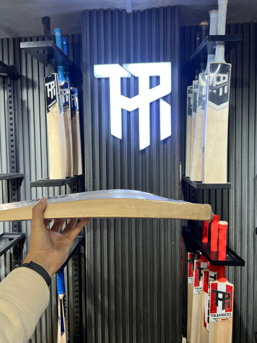 Tramboo Grade 2 English Willow Bat (Duckbill)