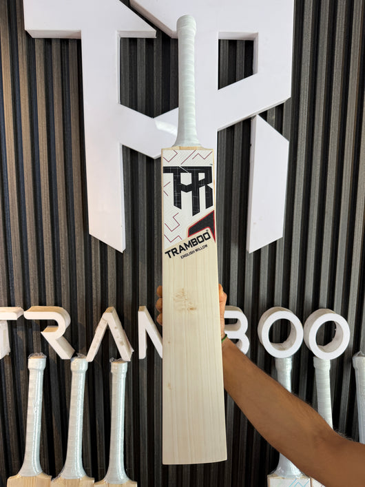 #EW17 Grade 3 English Willow Bat (Full Profile, 1230 Grams, Round Handle)