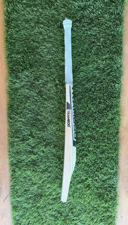#019 Grade 2 English Willow Bat (Full Profile, 1205 Grams, Round Handle)