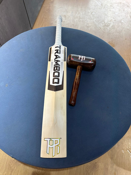 #EW-LL02 Grade 2 English Willow Bat (Full Profile, 1170 Grams, Round Handle)