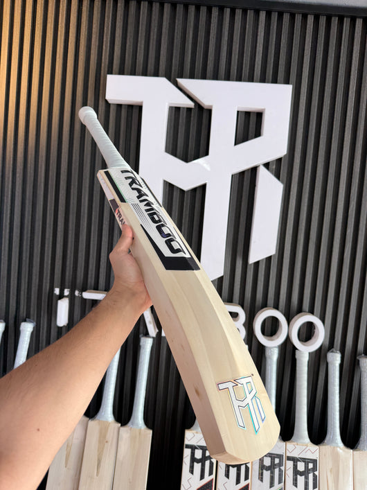 #024 Grade 2 English Willow Bat (Hardik Pandya Profile, 1180 Grams, Round Handle)