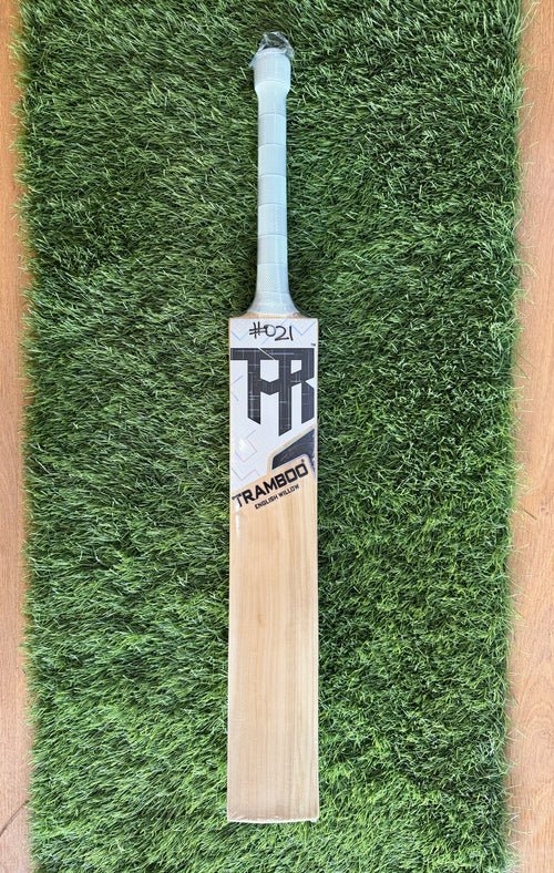 #021 Grade 2 English Willow Bat (Full Profile, 1190 Grams, Round Handle)