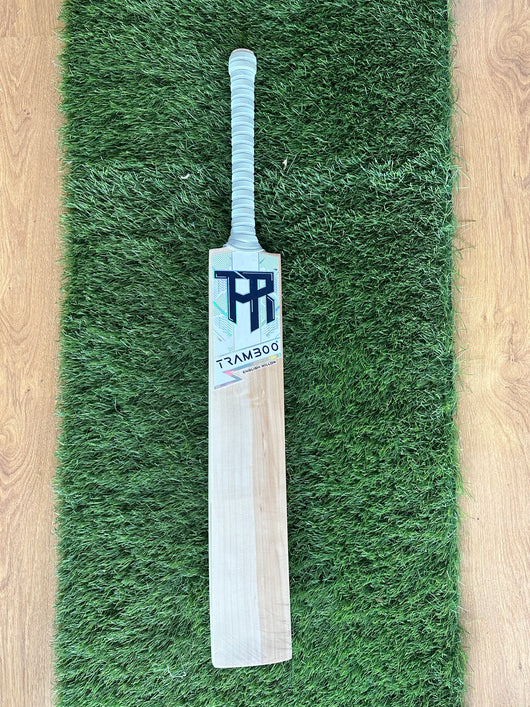 #001 Grade 2 English Willow Bat (Full Profile, 1200 Grams, Semi Oval Handle)