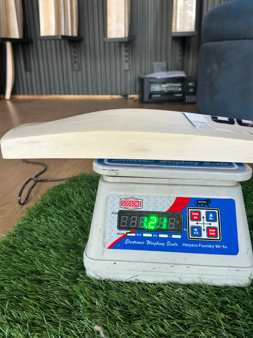 #001 Grade 2 English Willow Bat (Full Profile, 1200 Grams, Semi Oval Handle)