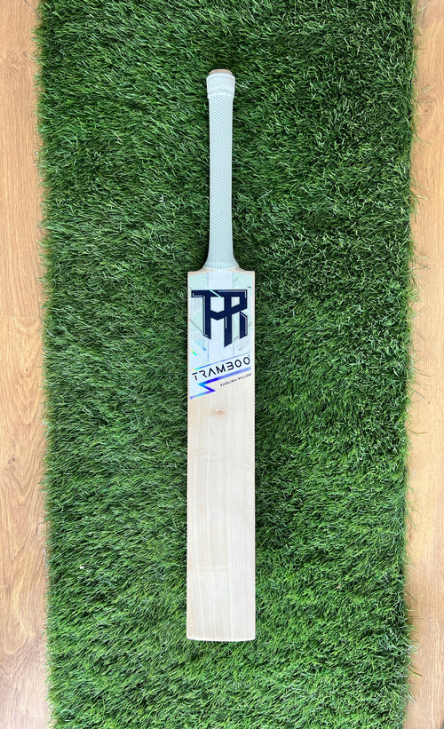 #002 Grade 2 English Willow Bat (Full Profile, 1200 Grams, Round Handle)