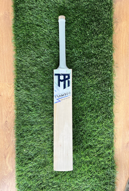 #003 Grade 2 English Willow Bat (Duckbill Profile, 1220 Grams, Round Handle)