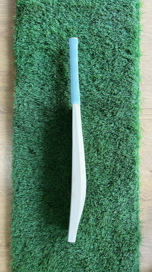 #008 Grade 2 English Willow Bat (Full Profile - Hard Hitting, 1250 Grams, Round Handle)