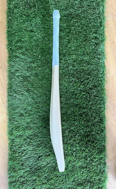 #007 Grade 1 English Willow Bat (Full Profile, 1180 Grams, Round Handle)